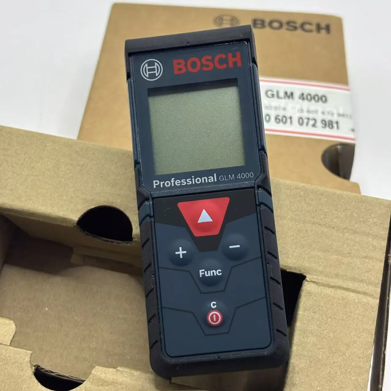 BOSCH GLM 4000 Laser Range Fin - Tape Measure 评论和价格